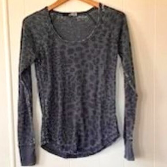Volcom Distressed Animal Print Long Sleeve Waffle Knit Shirt - Picture 1 of 4